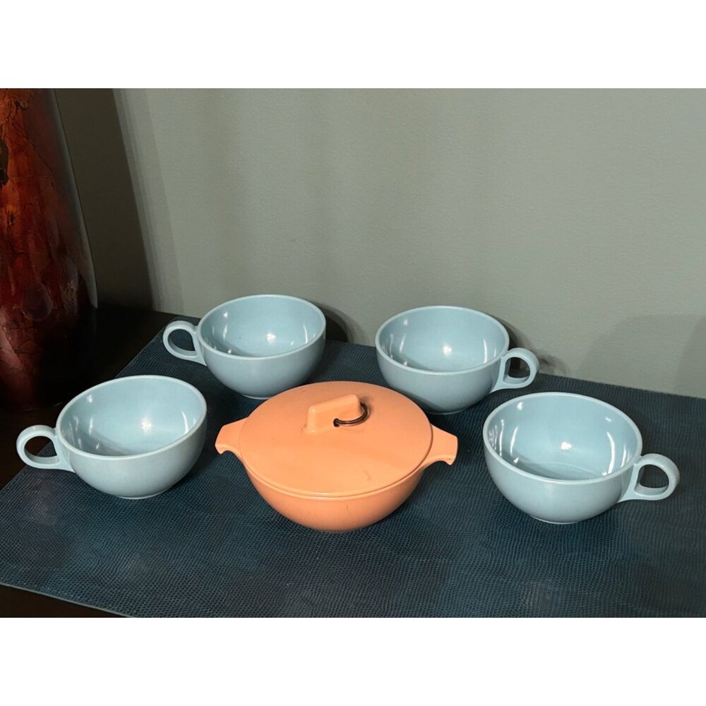 Melmac Melamine Cups and Sugar Bowl Lot Blue & Peach